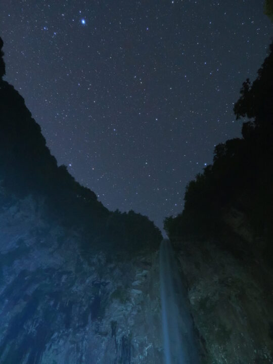 夜の東椎屋の滝1