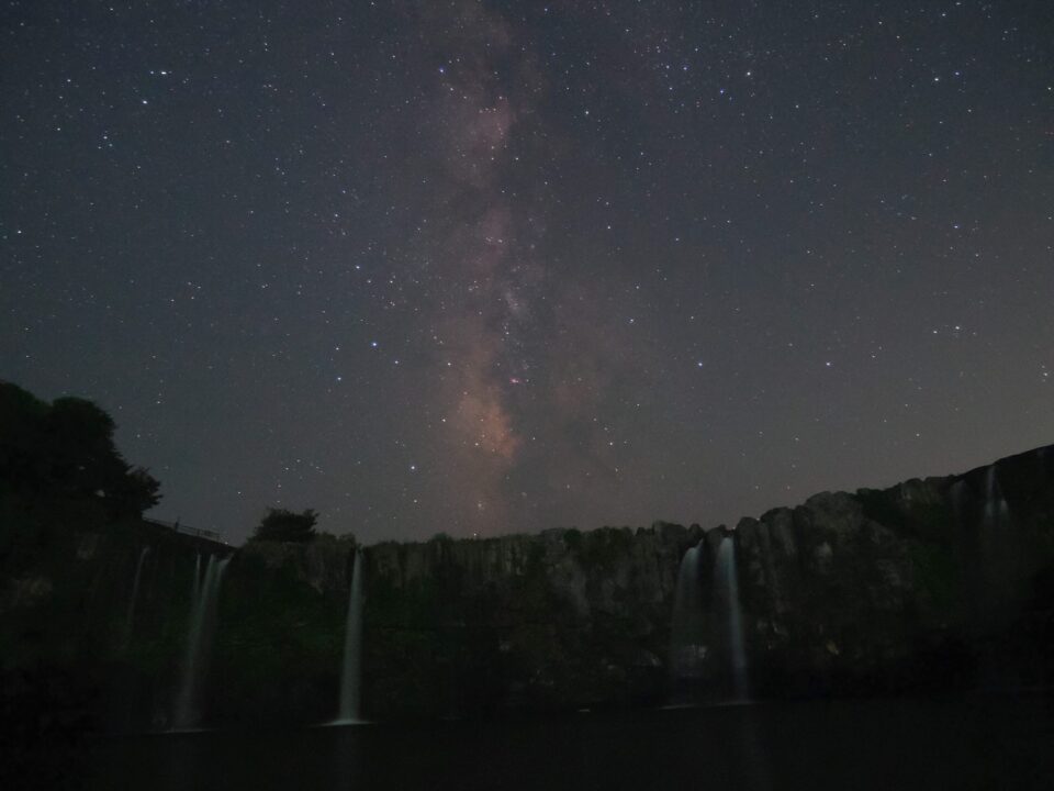 原尻の滝と天の川1