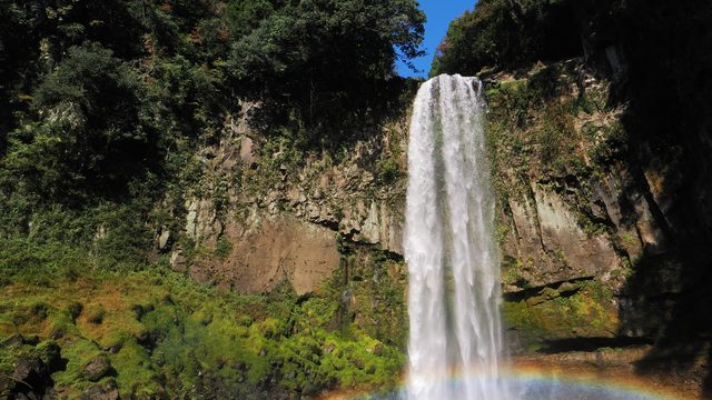 五老ヶ滝と虹